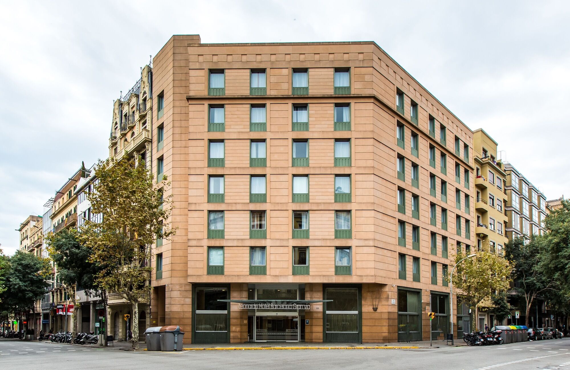 Leonardo Hotel Barcelona Gran Via Bagian luar foto